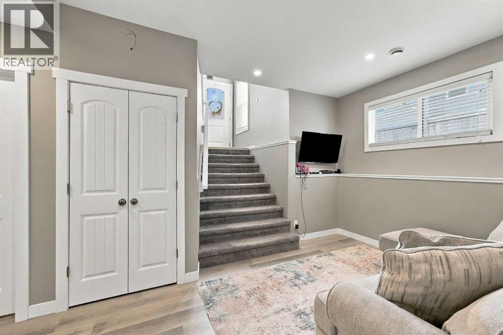 Listing photo – 22 Healey Street, Penhold