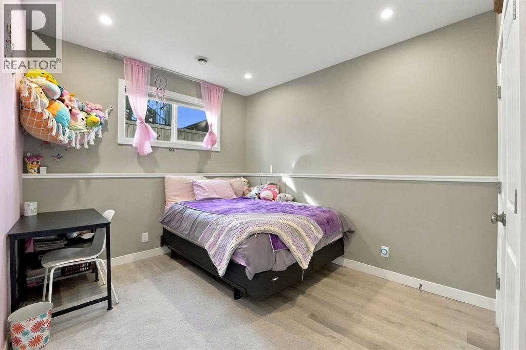 Listing photo – 22 Healey Street, Penhold