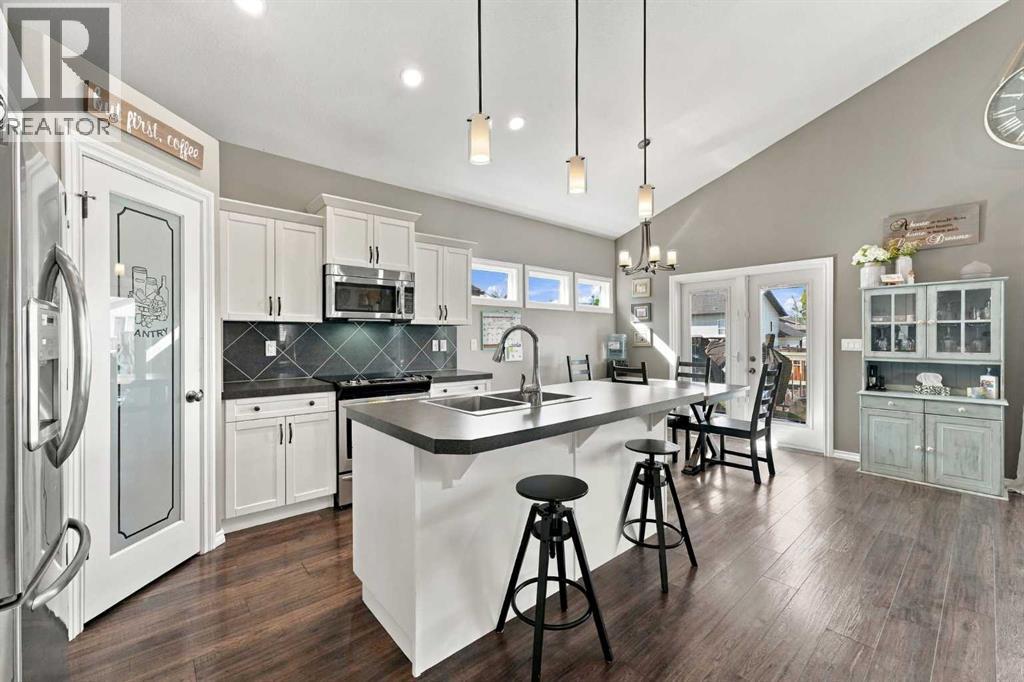 Listing photo – 22 Healey Street, Penhold