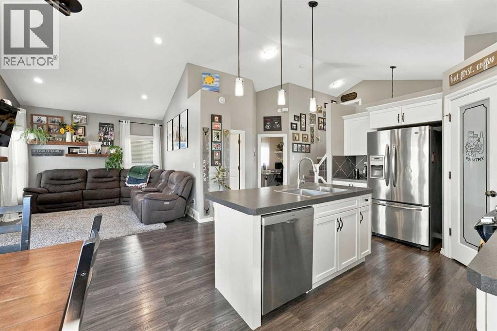 Listing photo – 22 Healey Street, Penhold