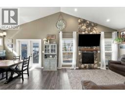 4pc Bathroom - 22 Healey Street, Penhold, AB T0M1R0 Photo 10