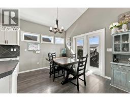 5pc Bathroom - 22 Healey Street, Penhold, AB T0M1R0 Photo 7