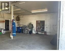 137 1st Street E, Ponteix, SK S0N1Z0 Photo 8