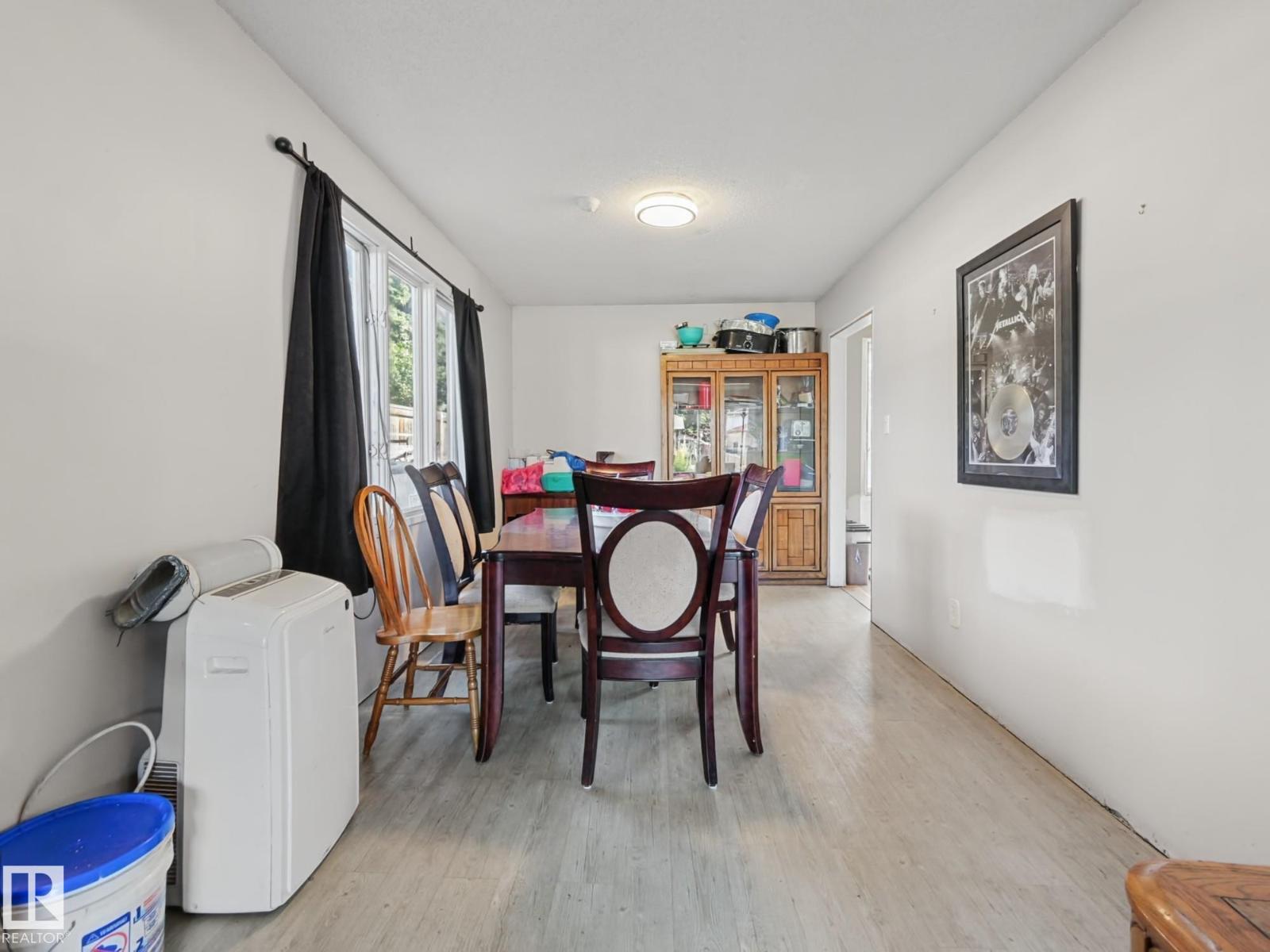 3515 51 ST NW - 16
