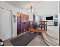 Primary Bedroom - 3515 51 St Nw, Edmonton, AB T6L1C7 Photo 6