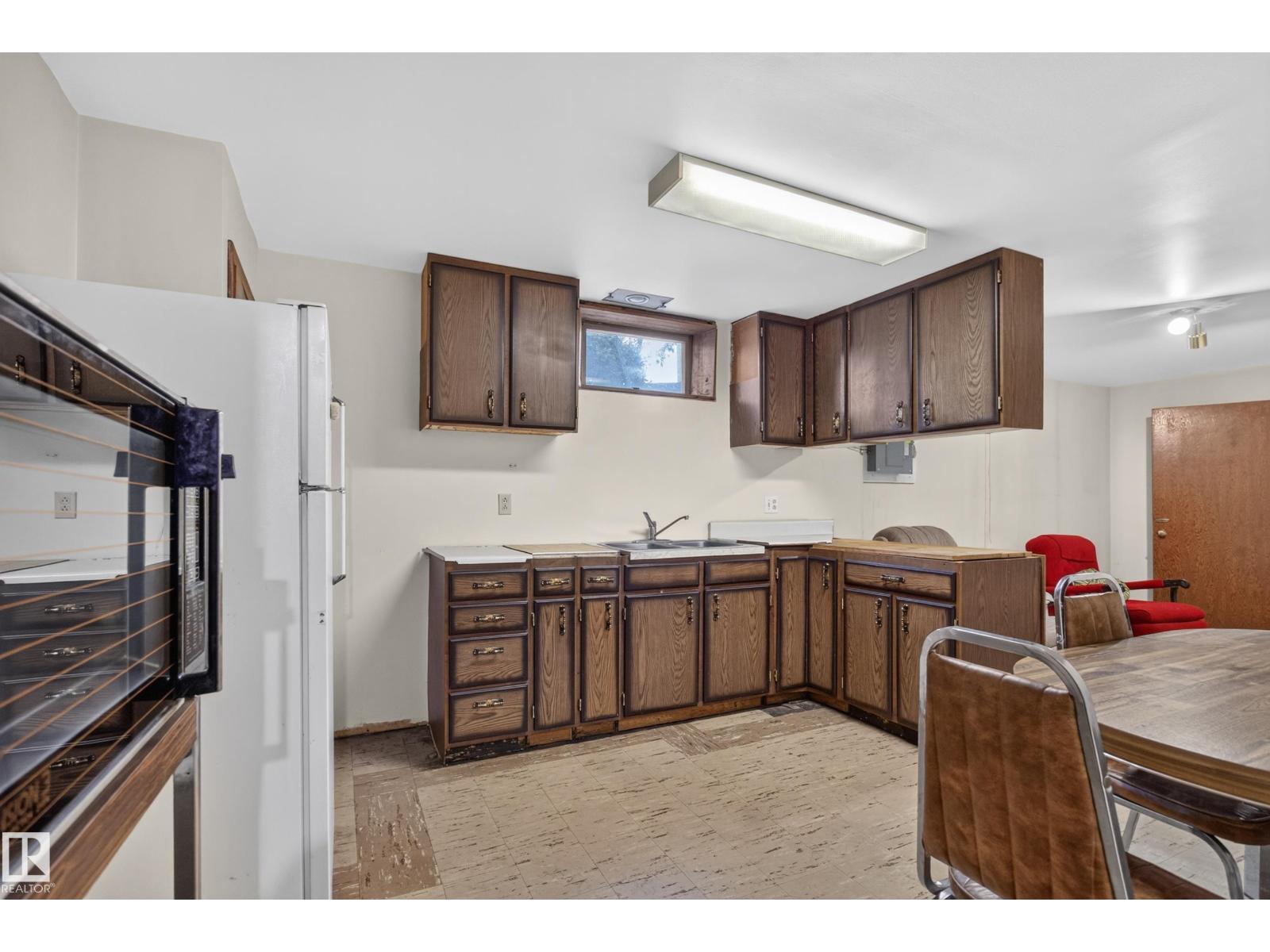 140 WILLOW ST - 26