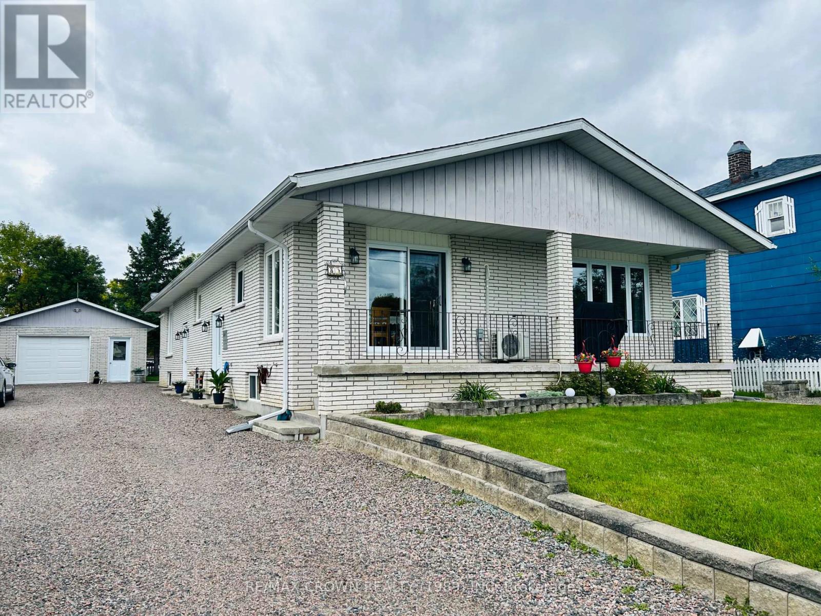 85 BYNG AVENUE E, Kapuskasing