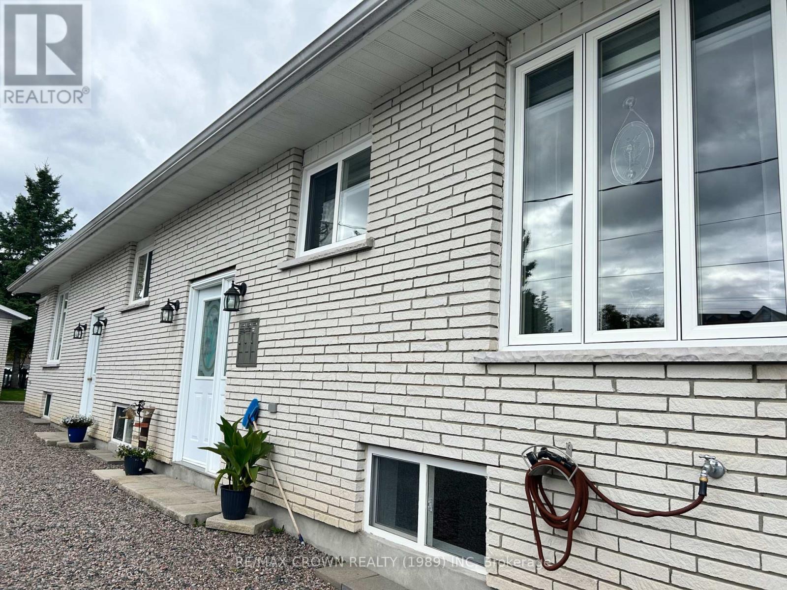 85 BYNG AVENUE E, Kapuskasing — photo 3