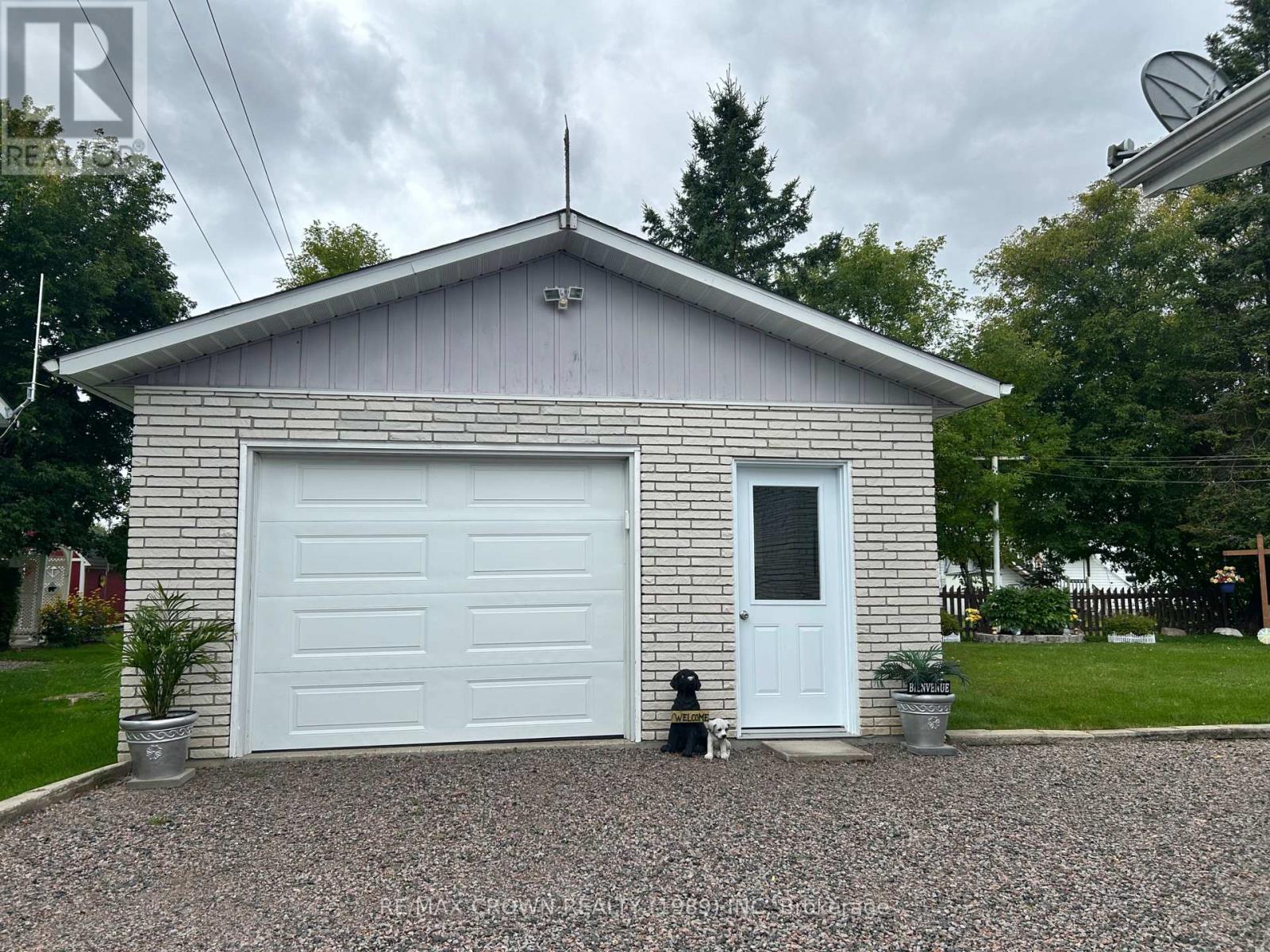 85 BYNG AVENUE E, Kapuskasing — photo 4