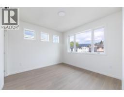 783 Winnipeg Street Unit# 101 Lot# 1, Penticton, BC V2A5N2 Photo 13