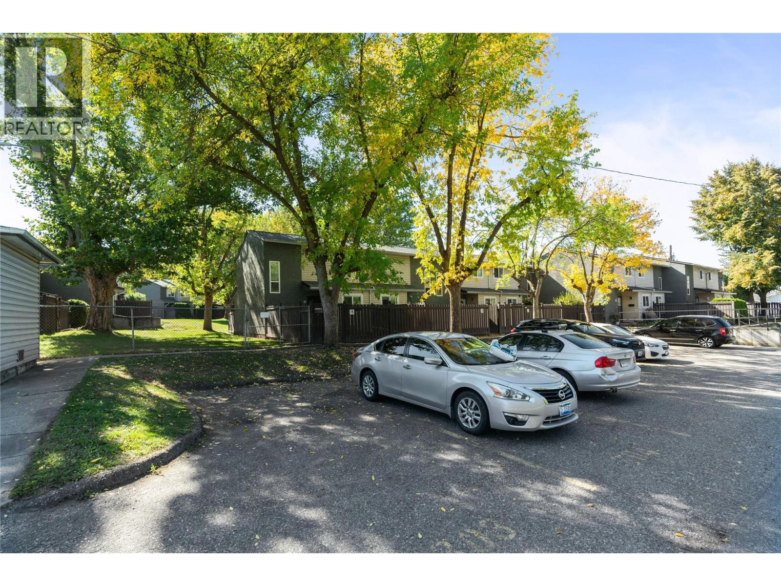 #19 1809 40 Avenue - 35