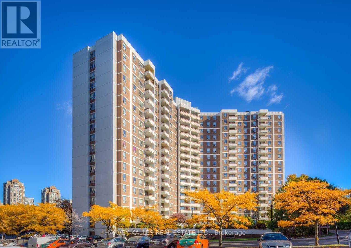 Photo of 20 Edgecliff Golfway