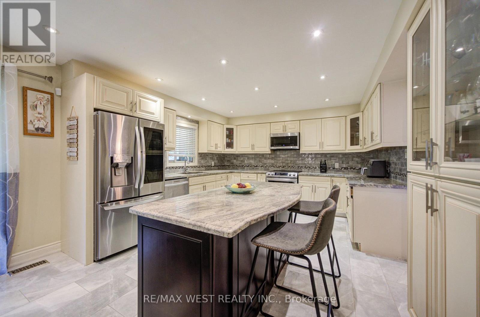 114 ROBERT ADAMS DRIVE, Clarington (Courtice) — photo 9