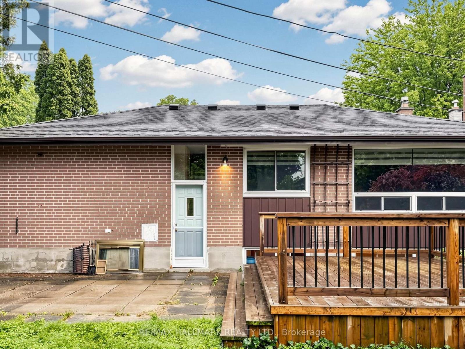 59 Woodgarden Crescent — photo 43