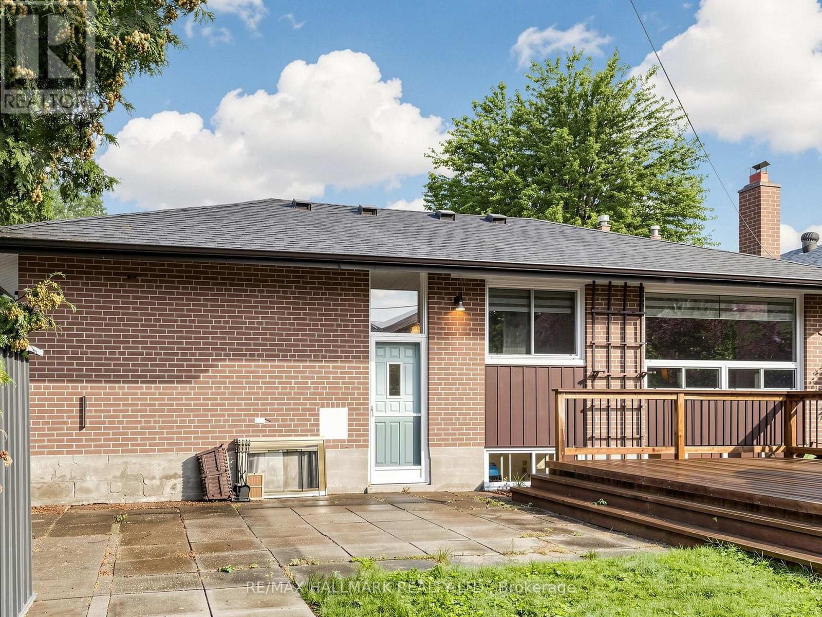 59 Woodgarden Crescent — photo 44