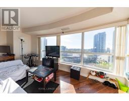 1423 - 135 Village Green Square, Toronto, ON M1S0G4 Photo 9