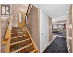 6407 34 Avenue Nw, Calgary, AB T3B1M9 Photo 18