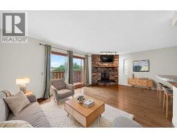 Bedroom - 6407 34 Avenue Nw, Calgary, AB T3B1M9 Photo 8