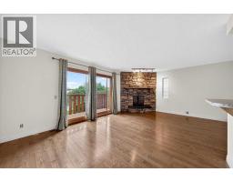 Bedroom - 6407 34 Avenue Nw, Calgary, AB T3B1M9 Photo 9