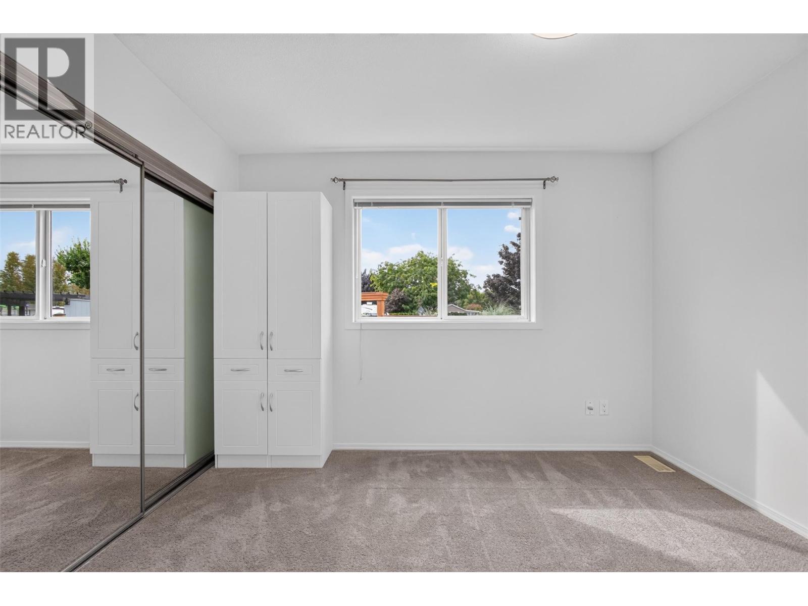 220 415 Commonwealth Road, Kelowna