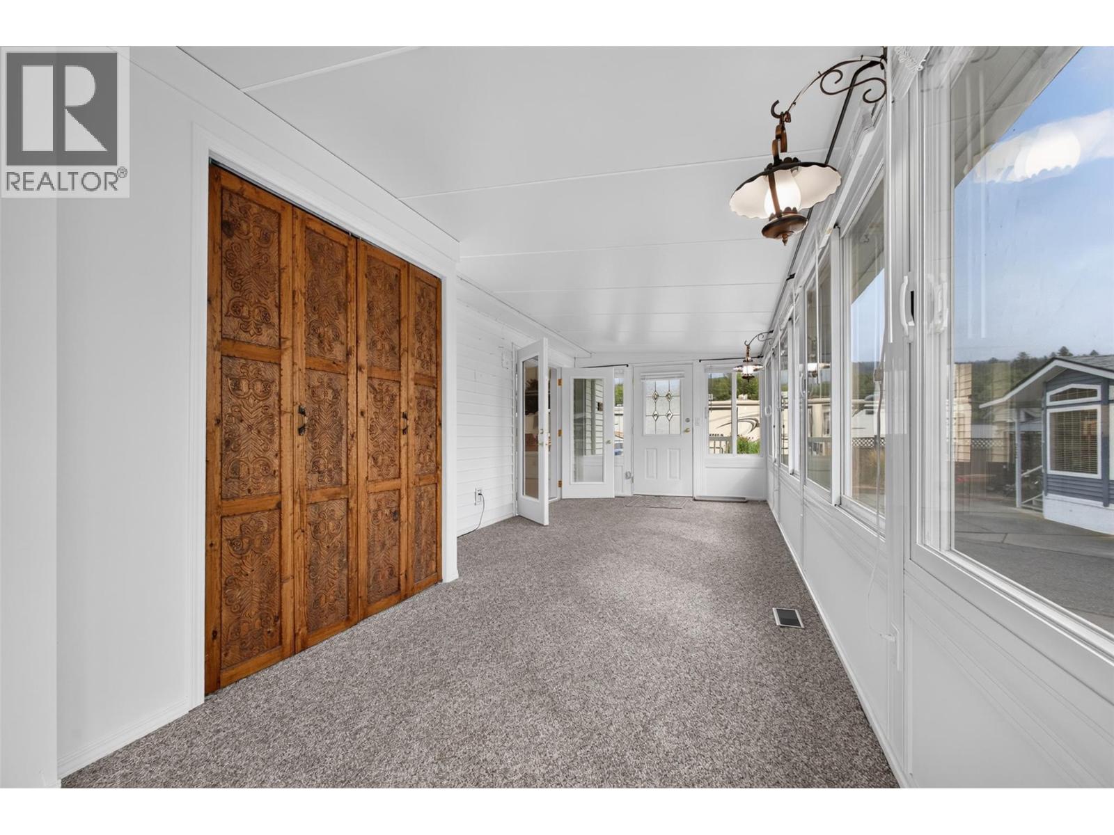 220 415 Commonwealth Road, Kelowna