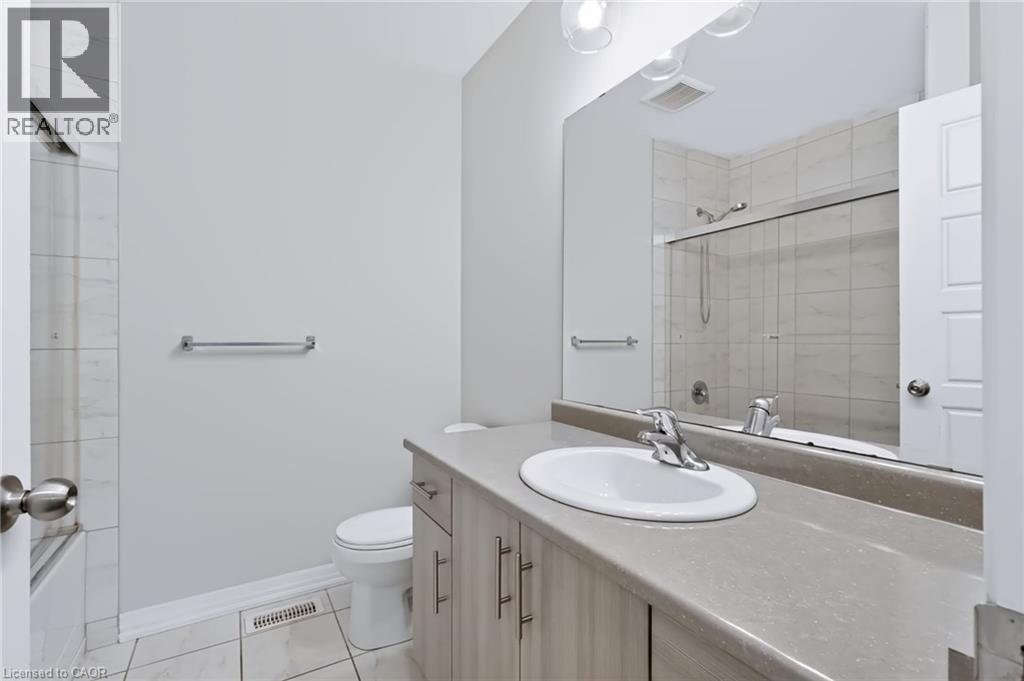 #22 290 BARTON Street W - 17