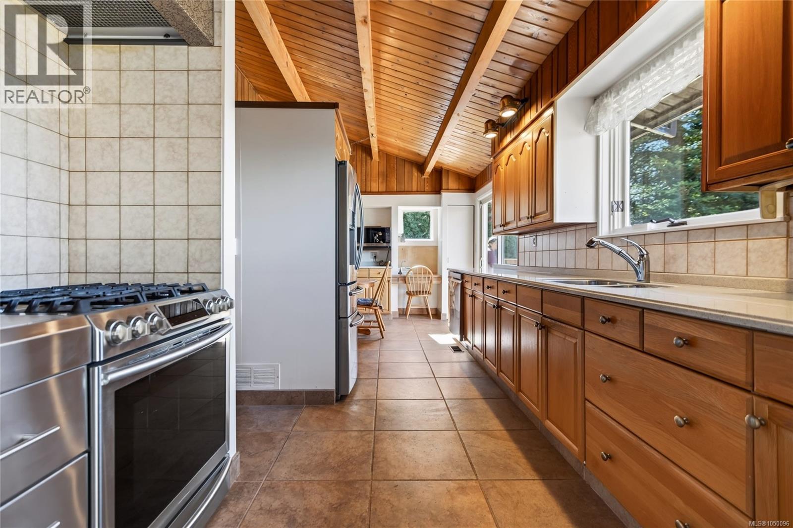 2911 Back Rd - Image 35