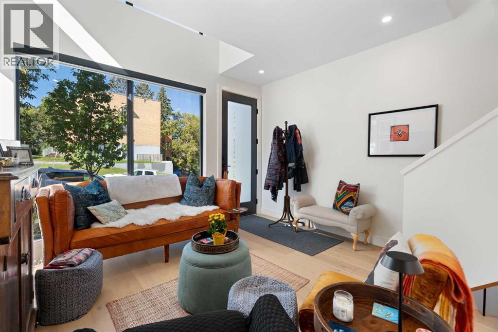 2830 15 Street SW - 8