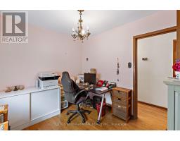 201 Derrydown Road, Toronto, ON M3J1S2 Photo 25