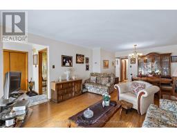 Primary Bedroom - 201 Derrydown Road, Toronto, ON M3J1S2 Photo 6
