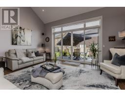 Family room - 72 Pond View Gate, Hamilton, ON L8B2A1 Photo 9