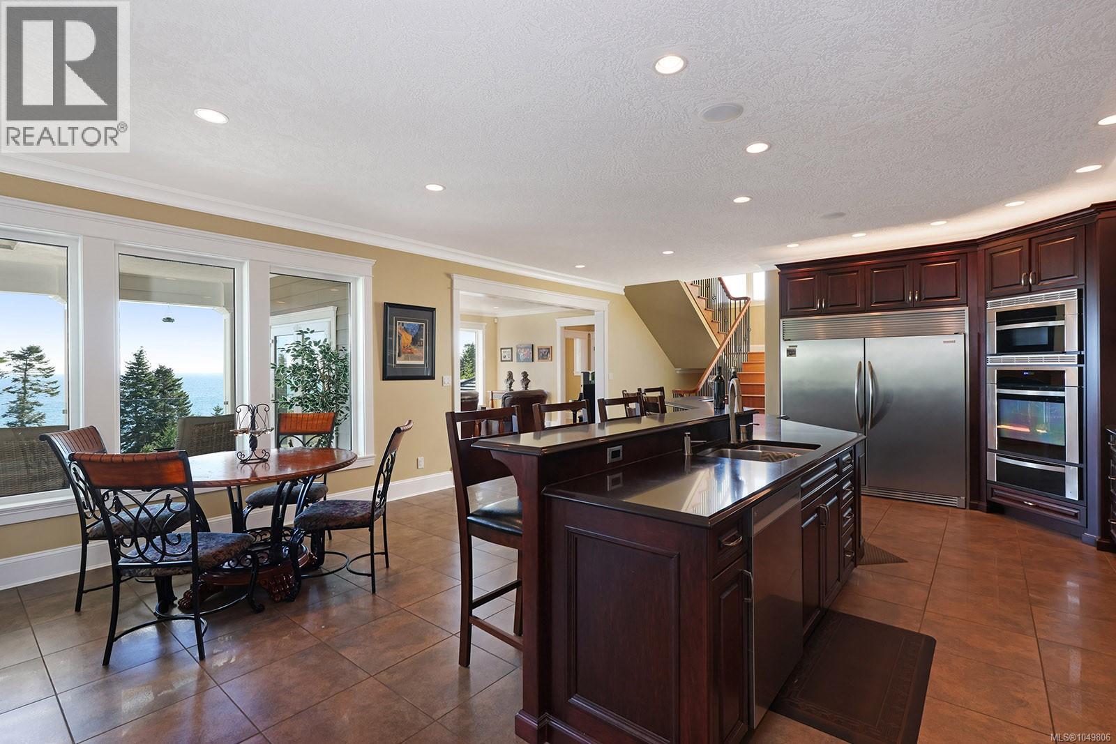 6480 Eagles Dr - Image 21