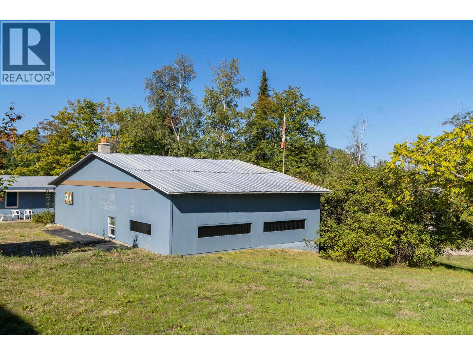 1370 20 Avenue SE - 47