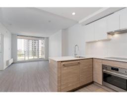 605 13655 Fraser Highway, Surrey, BC V3T0P8 Photo 11