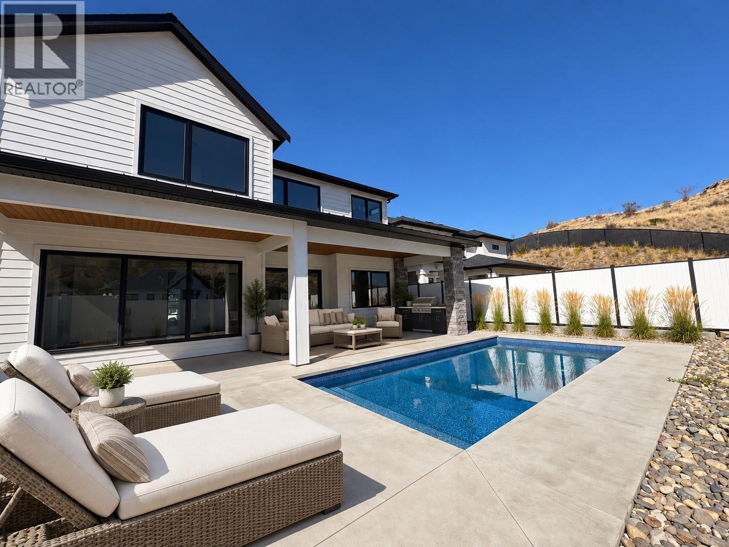 5533 Foothill Court - 1