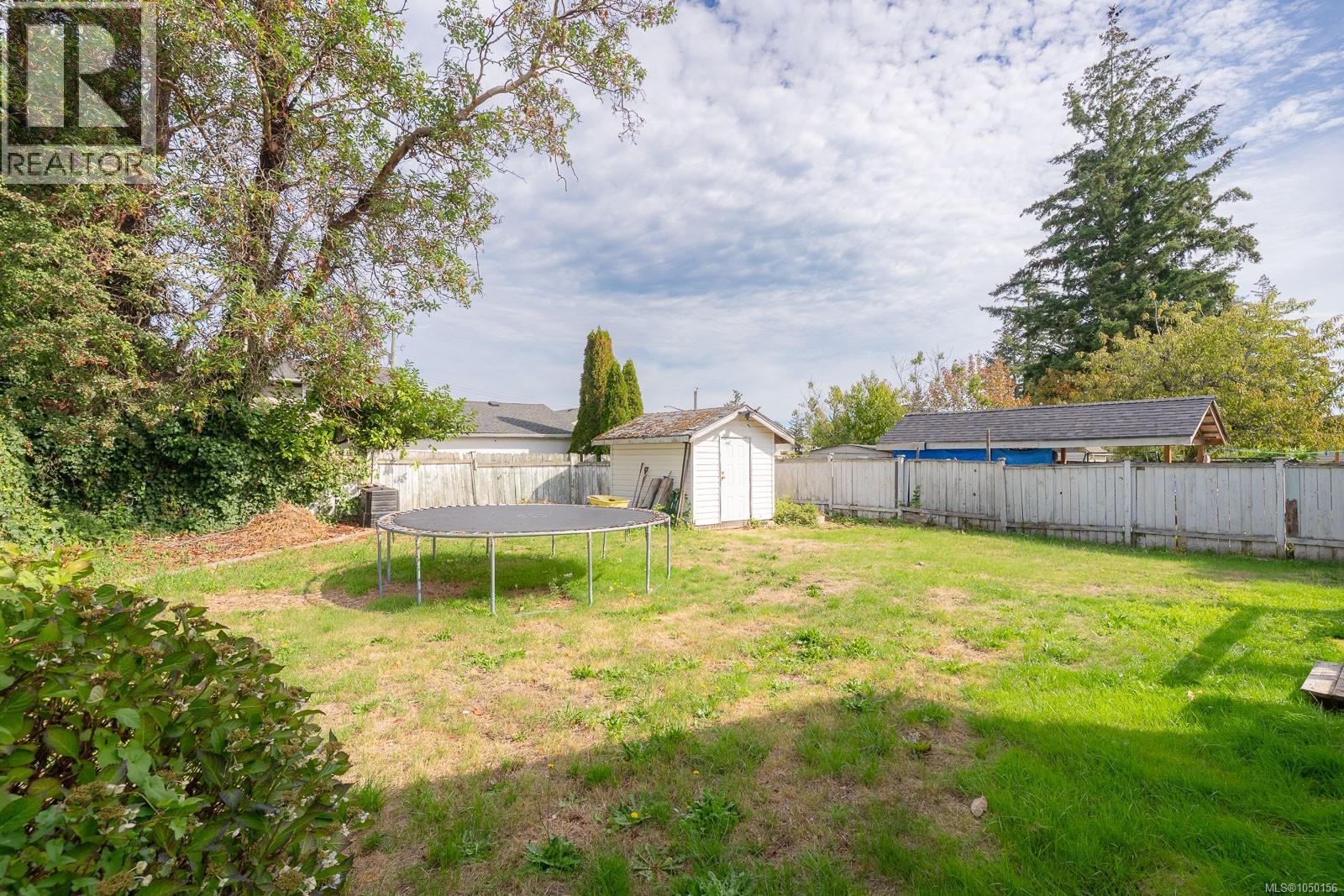 960 St. Andrews St - Image 35