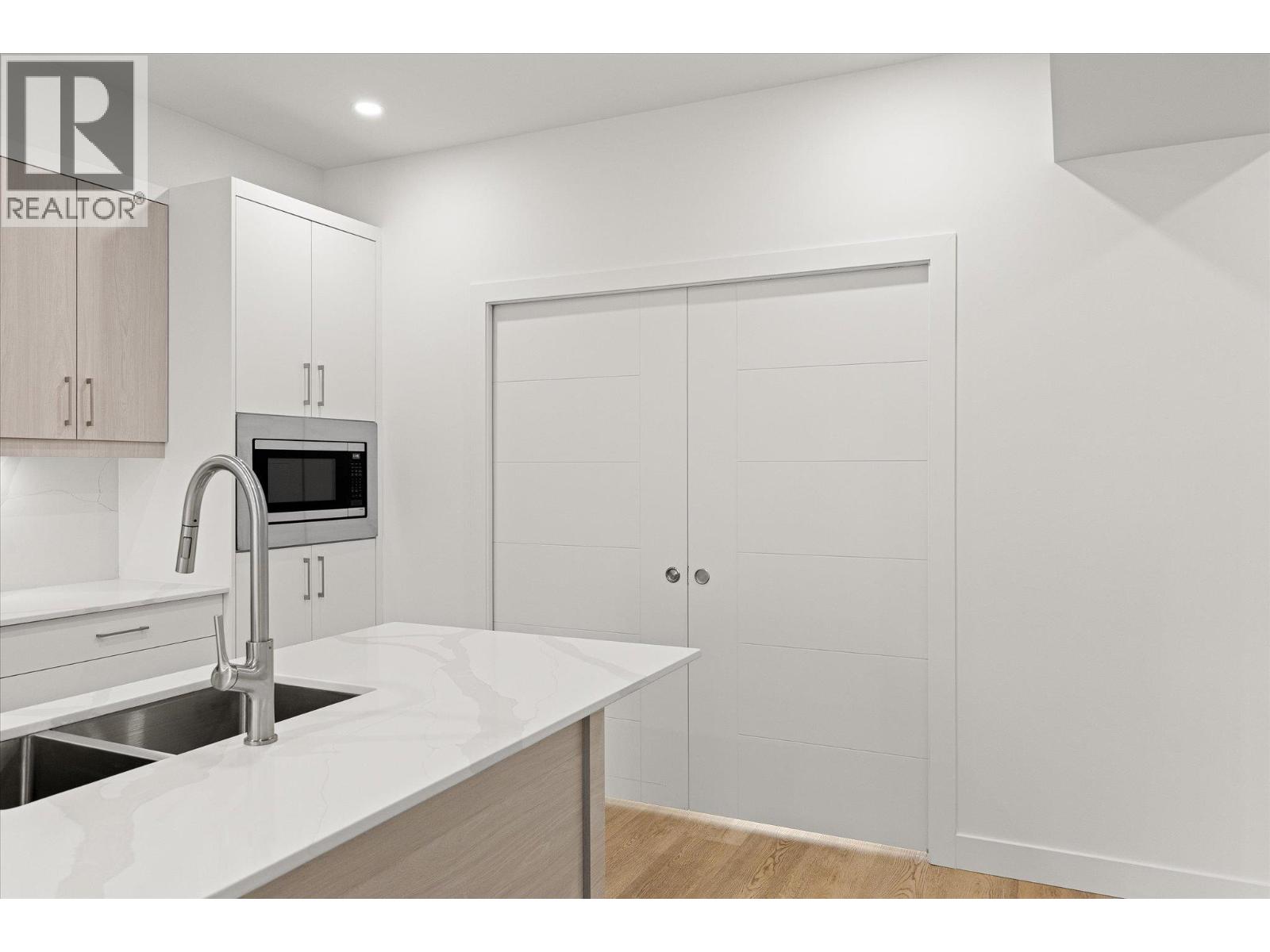 117 5300 Main Street, Kelowna