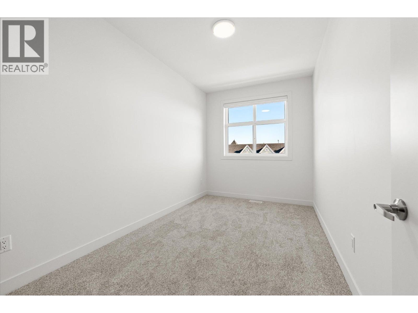 117 5300 Main Street, Kelowna
