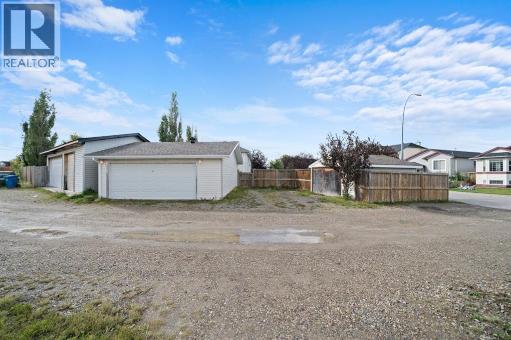 111 Martinvalley Place NE - 25