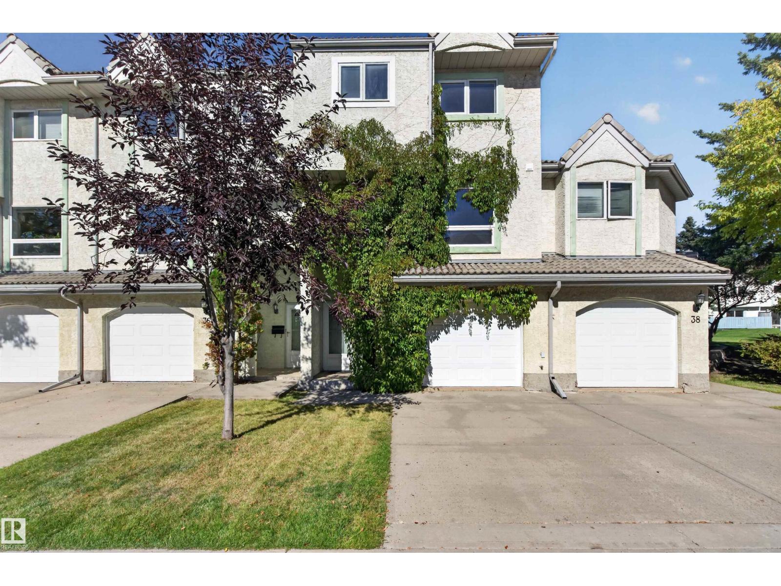 #37 9520 174 St NW photo 2 — MLS® E4509480