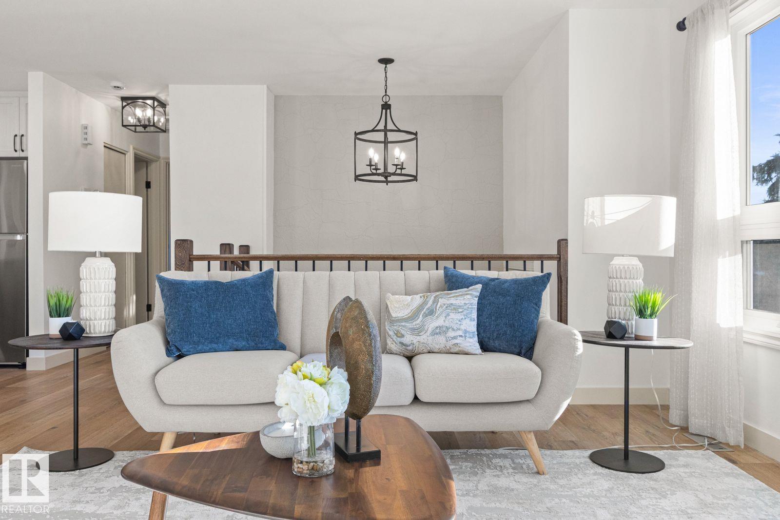 5208 10 AV NW - 11