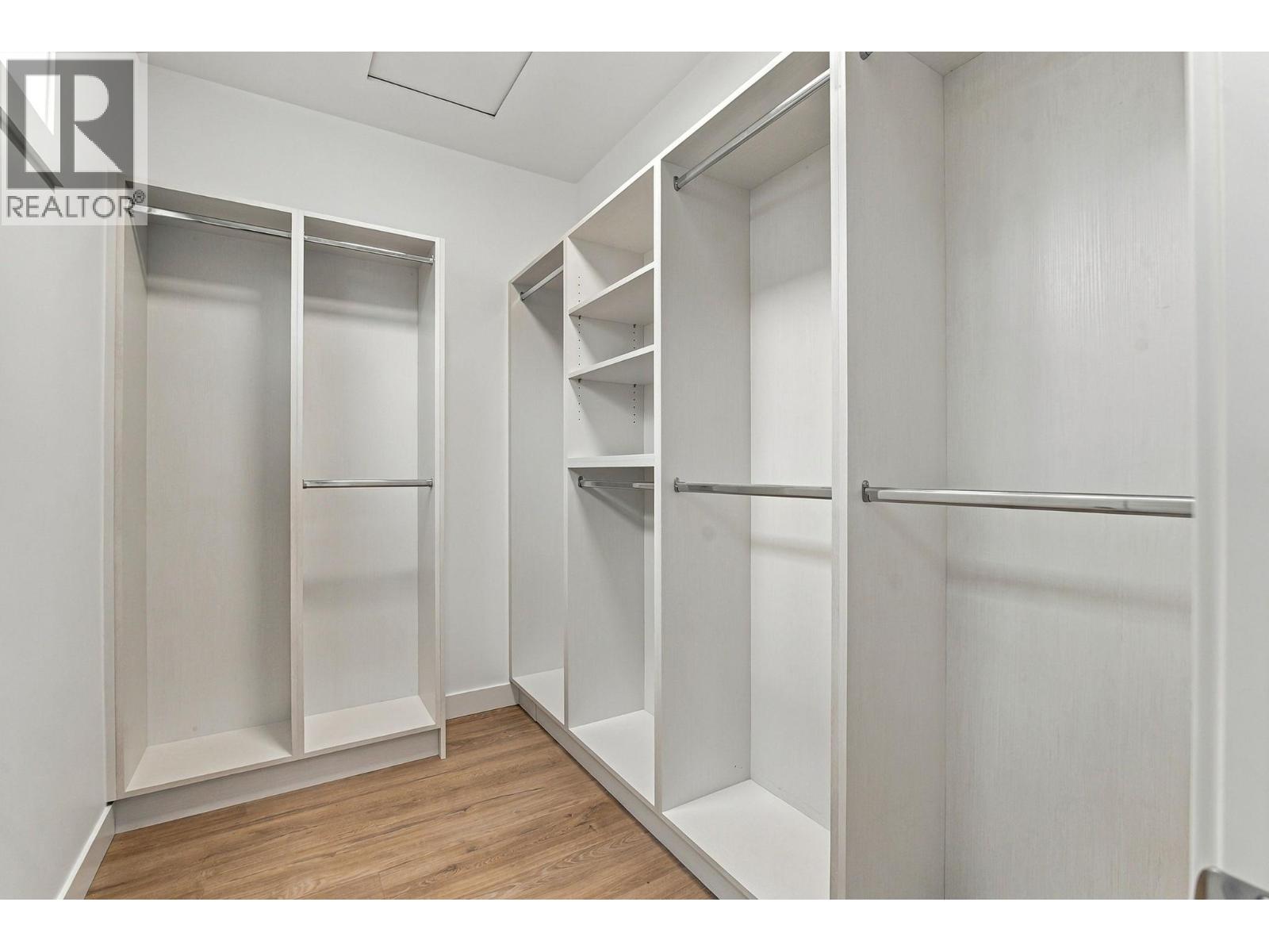 487 Clifton Road N - Image 34
