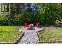 Foyer - 2946 Seaman Road, Falkland, BC V0E1W0 Photo 8