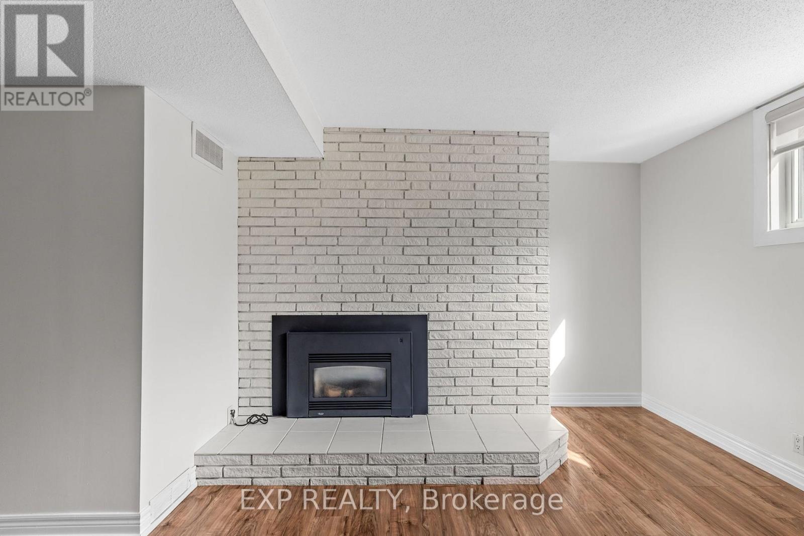 3276 WARNER WAY - 19