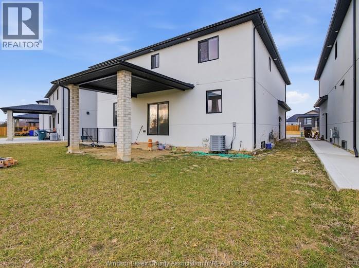 37 KINGSBRIDGE DRIVE - 26