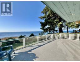 3199 Beach Avenue, Roberts Creek, BC V0N2W0 Photo 32