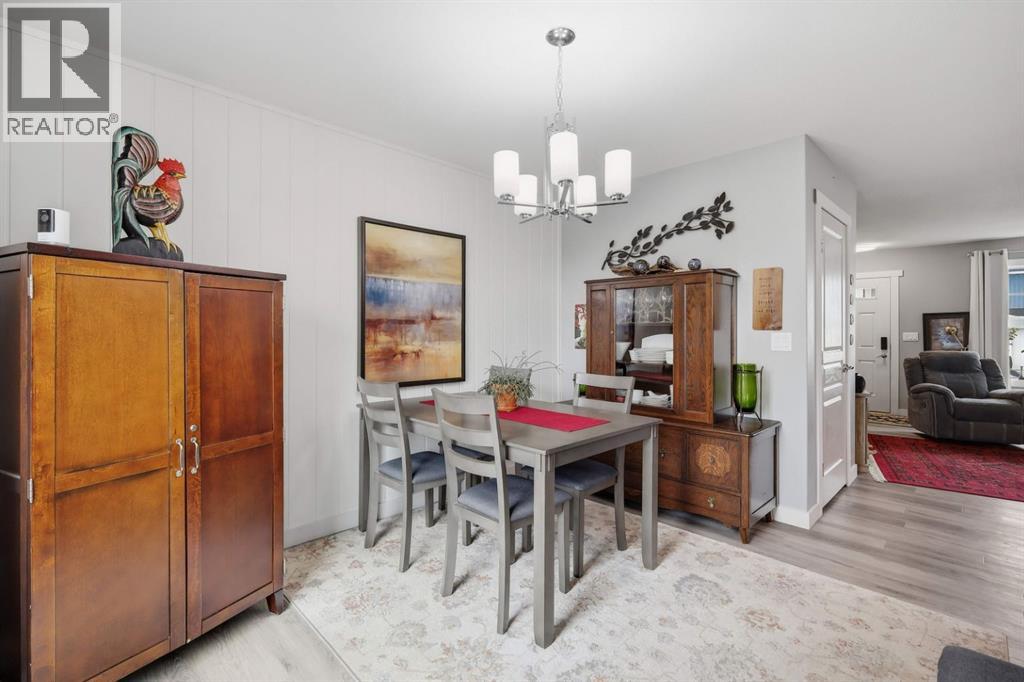 Listing photo – 14 Hawthorn Place, Sylvan Lake