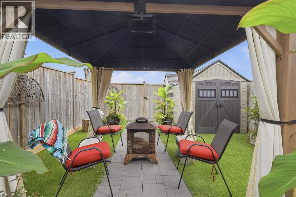 Listing photo – 14 Hawthorn Place, Sylvan Lake