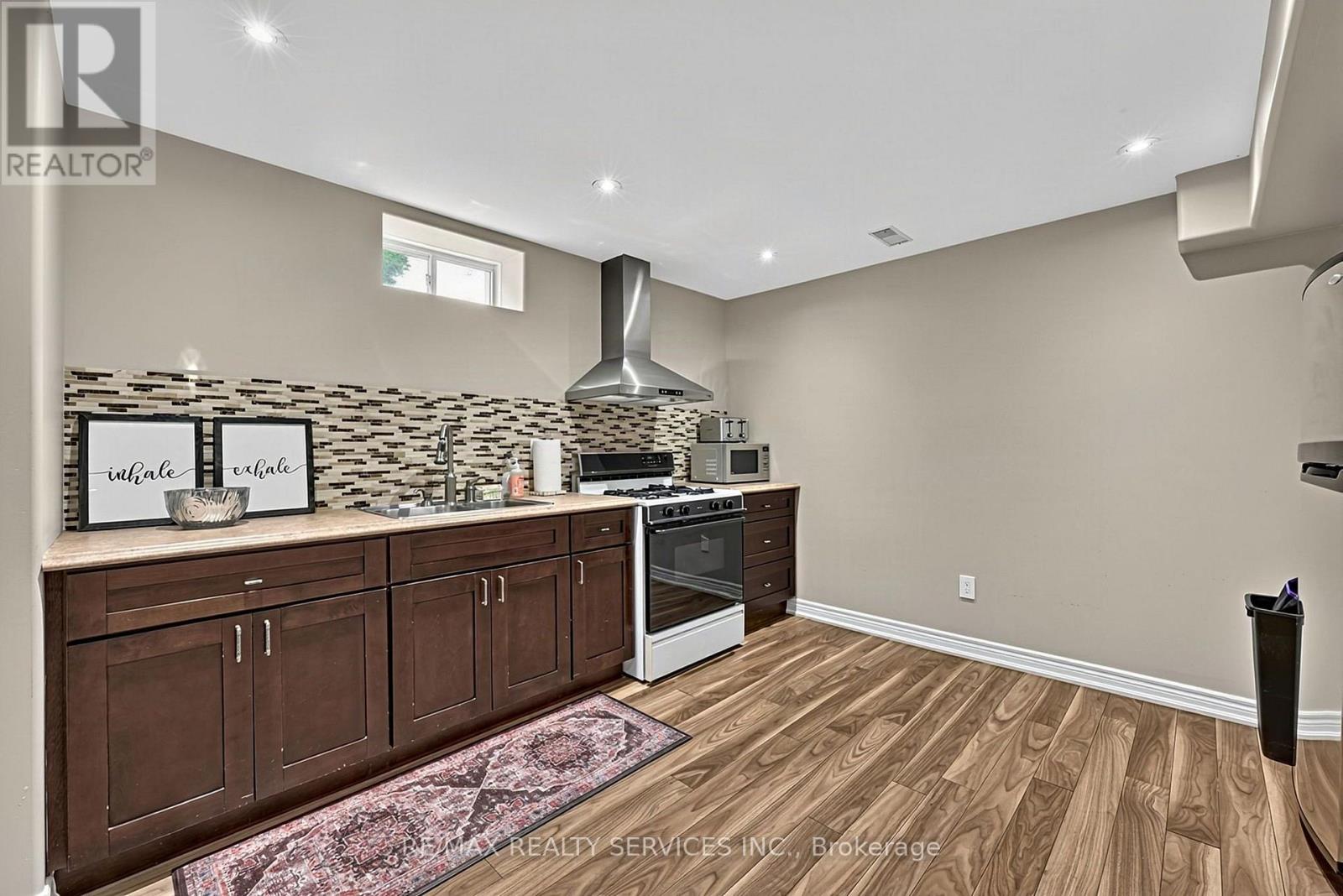 50 NORTH RIVERDALE DRIVE - Image 25