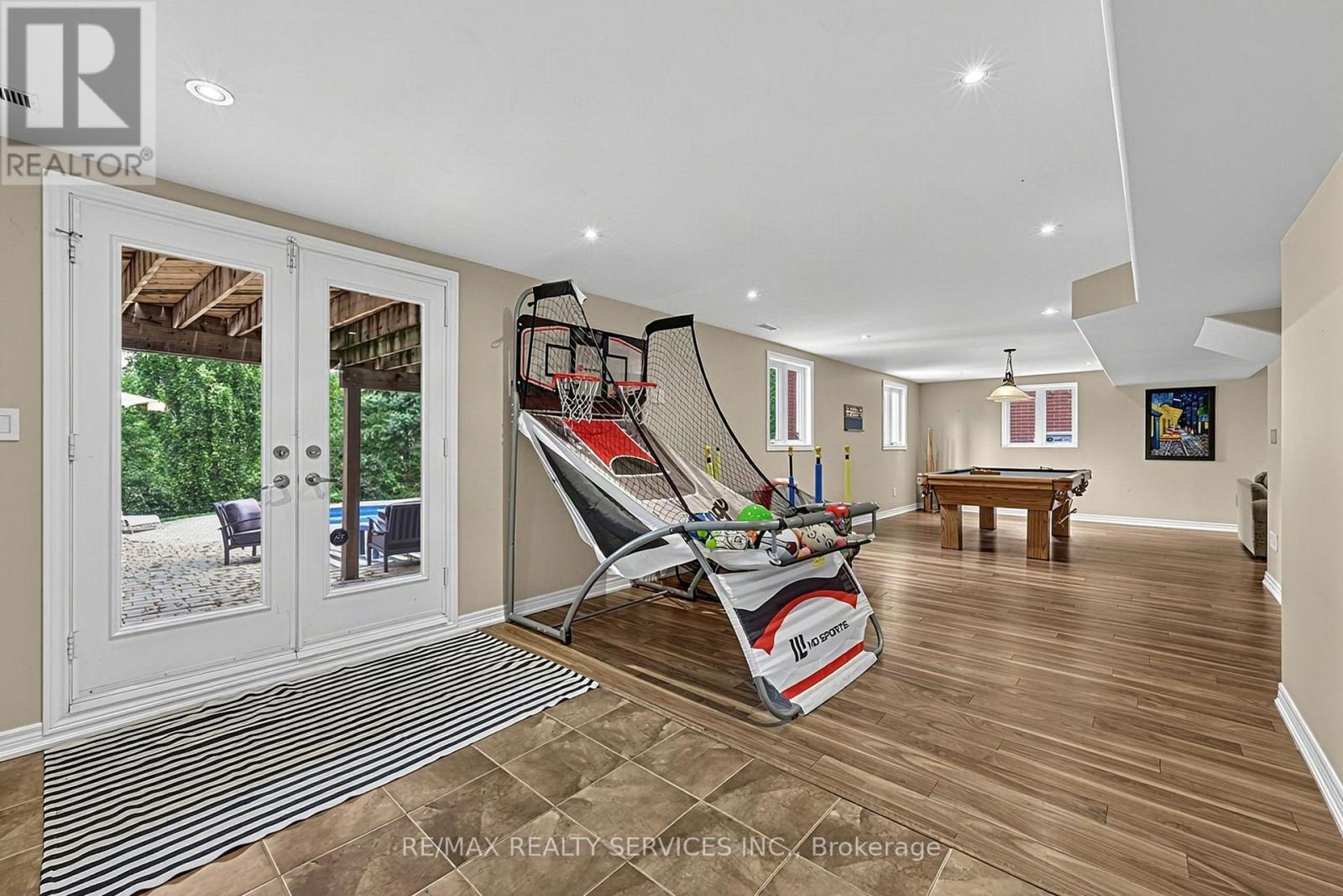 50 NORTH RIVERDALE DRIVE - Image 31